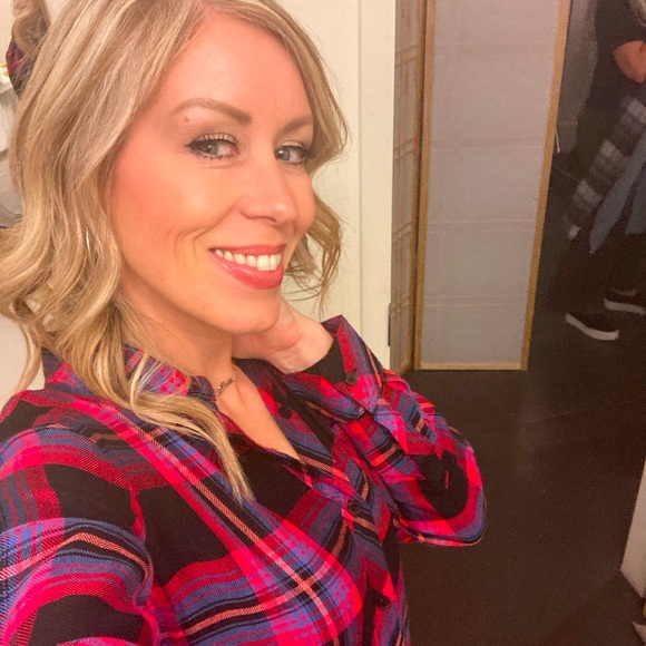 Meet your Posher, Kelly - Picture 1 of 1